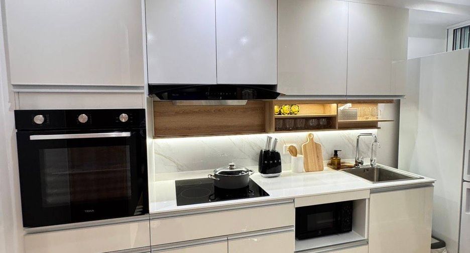 For sale 2 bedrooms condo in Yan Nawa, Bangkok