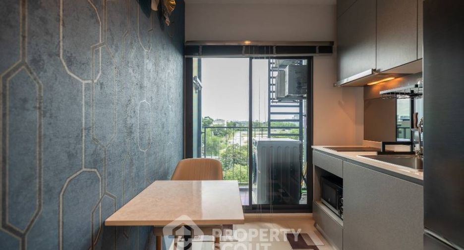 For sale 1 bed condo in Bang Kapi, Bangkok