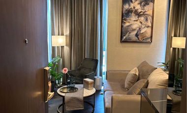 For sale 1 bed condo in Khlong Toei, Bangkok