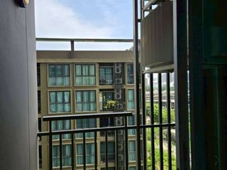 À vendre 1 chambre condo à Huai Khwang, Bangkok