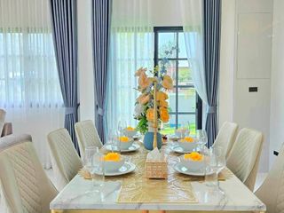 Villa zum Kauf mit 5 Zimmer in Bang Lamung, Chonburi