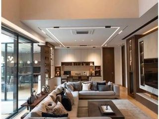 For rent and for sale 5 bedrooms condo in Wang Thonglang, Bangkok