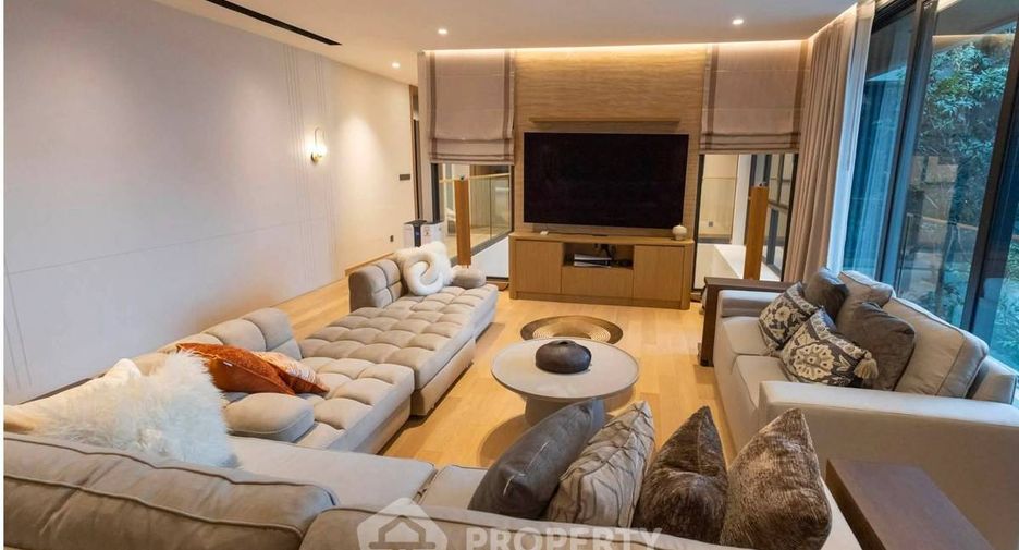 For rent and for sale 5 bedrooms condo in Wang Thonglang, Bangkok