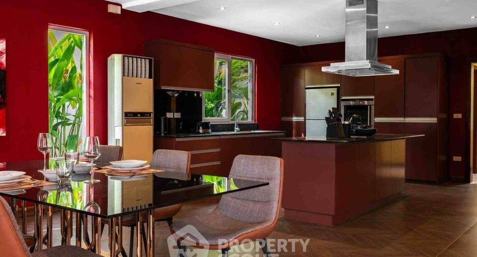 For rent and for sale 4 bedrooms villa in Bang Lamung, Chonburi