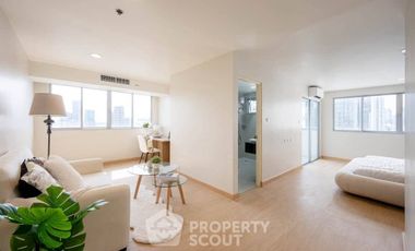For sale 2 bedrooms condo in Khlong Toei, Bangkok