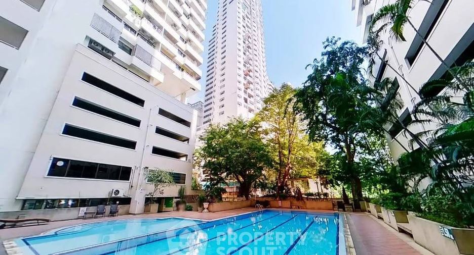 À vendre 2 chambres condo à Khlong Toei, Bangkok