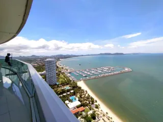 Condo en venta de 4 habitaciones en Na Jomtien, Pattaya