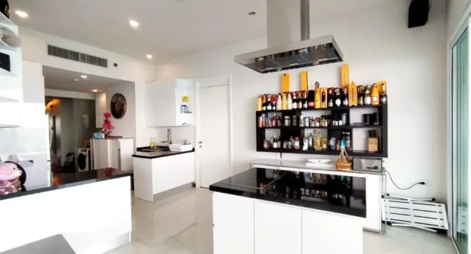 Condo en venta de 4 habitaciones en Na Jomtien, Pattaya