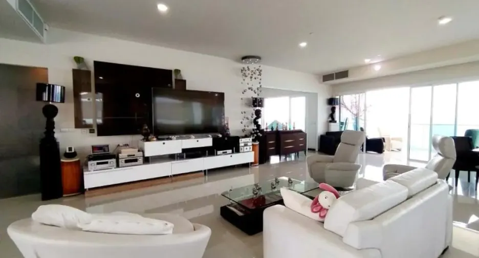Condo en venta de 4 habitaciones en Na Jomtien, Pattaya