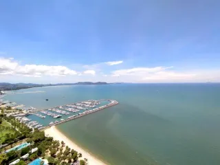 Condo en venta de 4 habitaciones en Na Jomtien, Pattaya