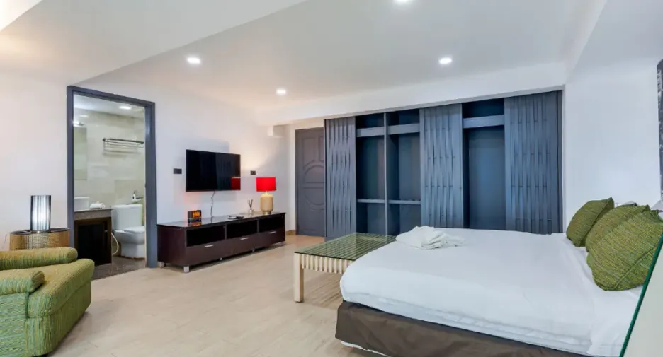 For sale and for rent 5 bedrooms house in Bang Lamung, Chonburi