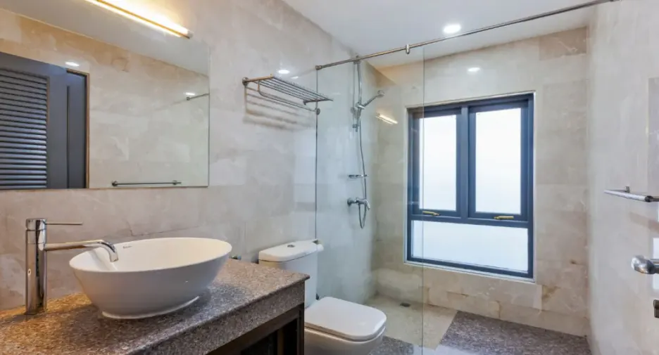 For sale and for rent 5 bedrooms house in Bang Lamung, Chonburi