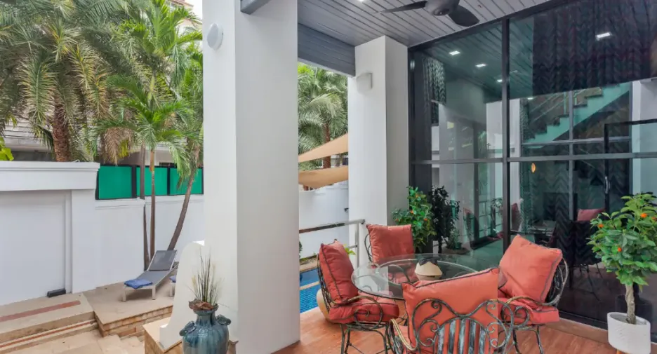 For sale and for rent 5 bedrooms house in Bang Lamung, Chonburi