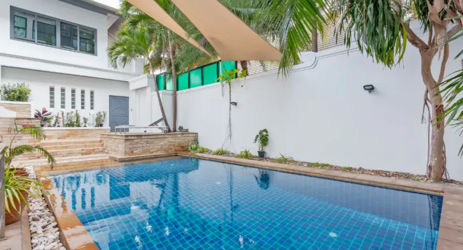 For sale and for rent 5 bedrooms house in Bang Lamung, Chonburi