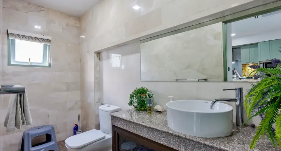 For sale and for rent 5 bedrooms house in Bang Lamung, Chonburi