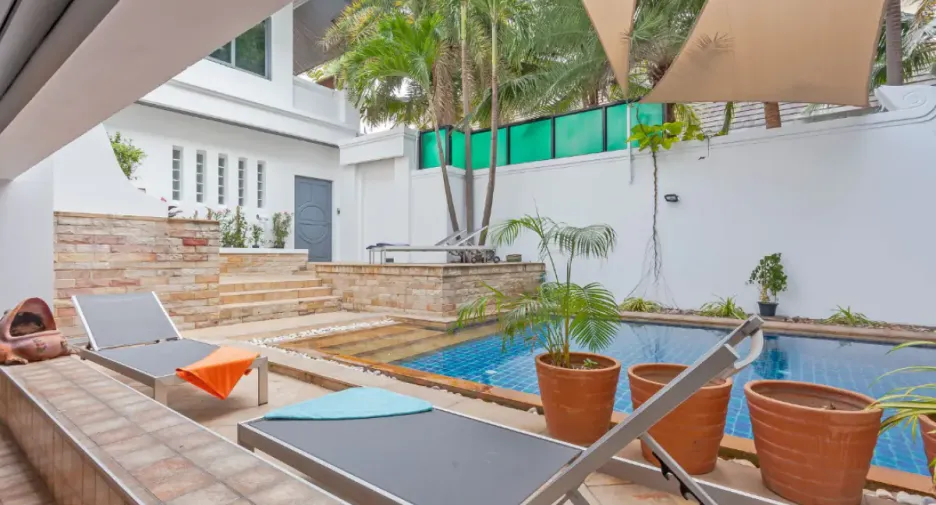 For sale and for rent 5 bedrooms house in Bang Lamung, Chonburi