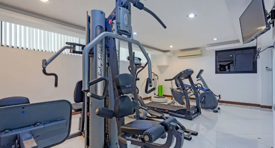 Haus zur Miete und zum Kauf mit 4 Zimmer in Bang Lamung, Chonburi