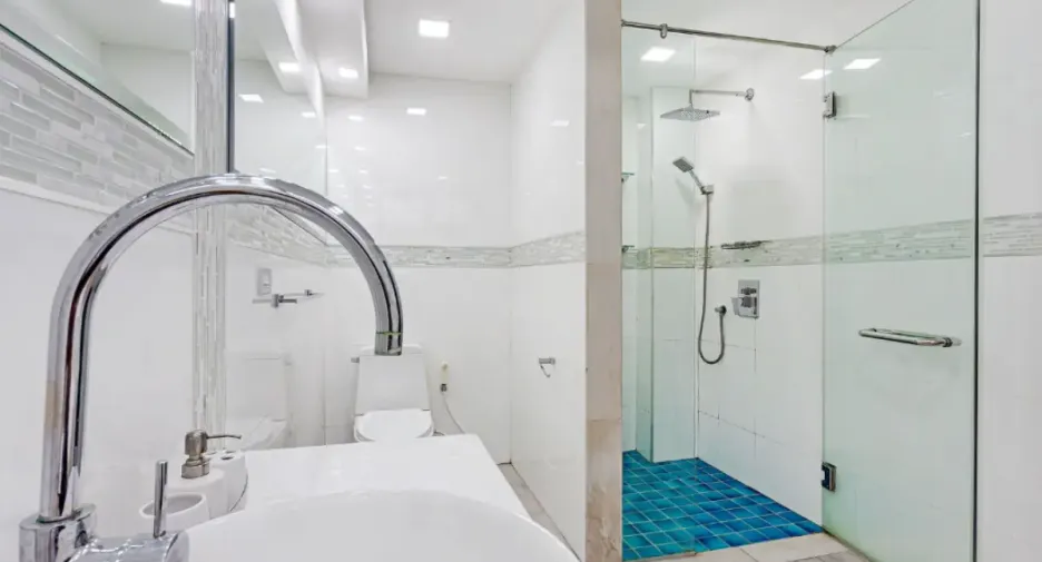 Haus zur Miete und zum Kauf mit 4 Zimmer in Bang Lamung, Chonburi