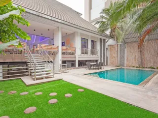 Haus zur Miete und zum Kauf mit 4 Zimmer in Bang Lamung, Chonburi