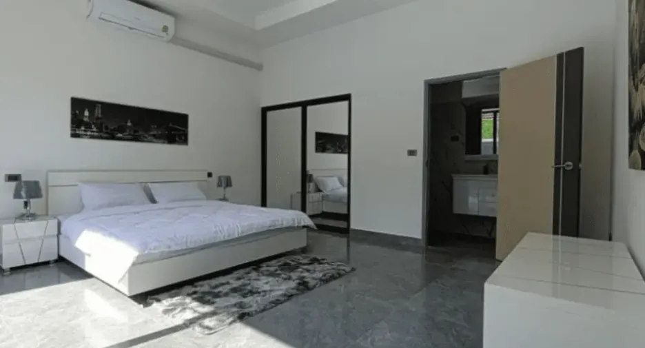 For sale and for rent 6 bedrooms house in Bang Lamung, Chonburi
