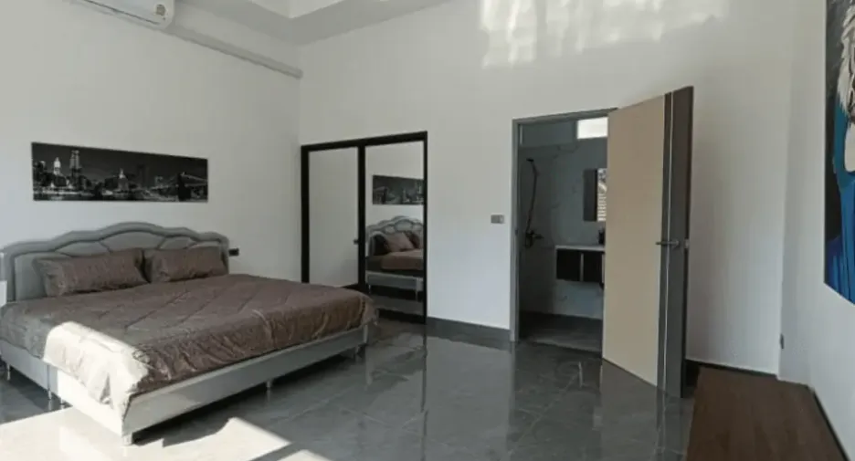 For sale and for rent 6 bedrooms house in Bang Lamung, Chonburi