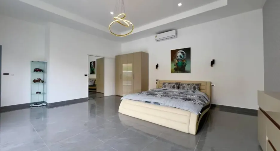For sale and for rent 6 bedrooms house in Bang Lamung, Chonburi