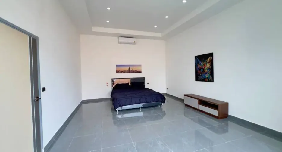 For sale and for rent 6 bedrooms house in Bang Lamung, Chonburi