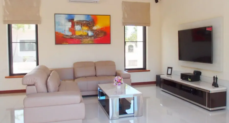 For sale and for rent 4 bedrooms house in Bang Lamung, Chonburi