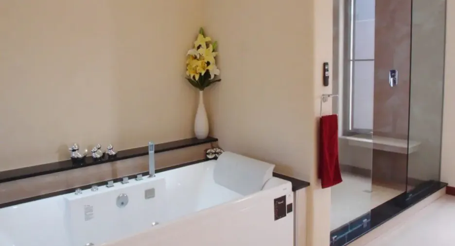 For sale and for rent 4 bedrooms house in Bang Lamung, Chonburi