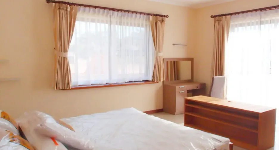 For sale and for rent 4 bedrooms house in Bang Lamung, Chonburi