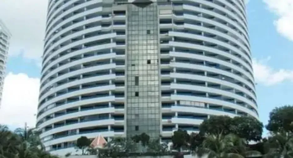 For sale 3 bedrooms condo in Jomtien, Pattaya