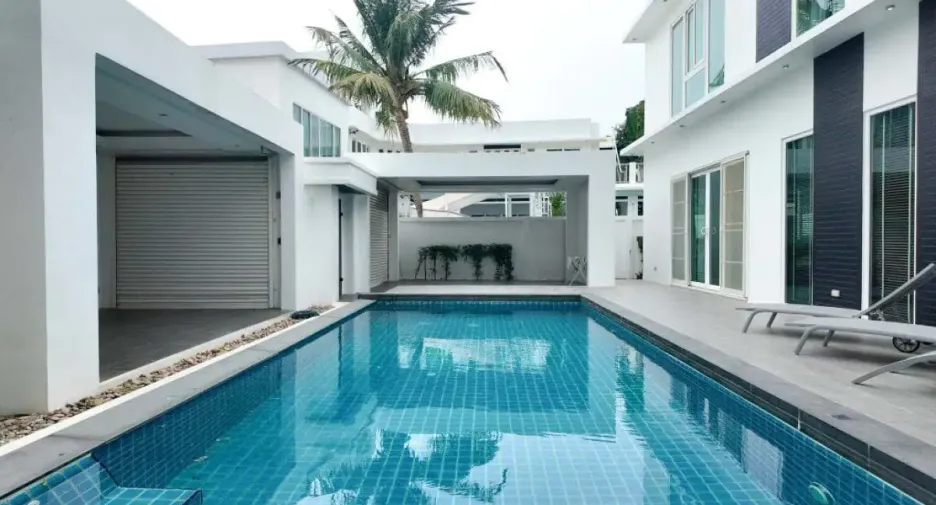Haus zum Kauf mit 5 Zimmer in Bang Lamung, Chonburi