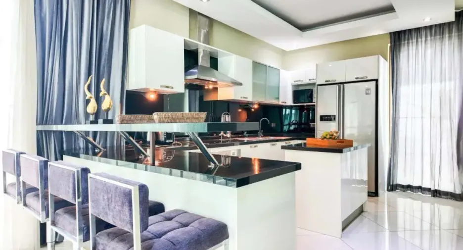 Haus zum Kauf mit 5 Zimmer in Bang Lamung, Chonburi