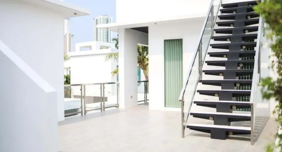Haus zum Kauf mit 5 Zimmer in Bang Lamung, Chonburi