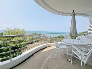For sale 3 ベッドルーム condo in Bang Lamung, Chonburi