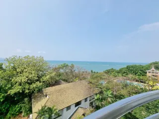 For sale 3 ベッドルーム condo in Bang Lamung, Chonburi