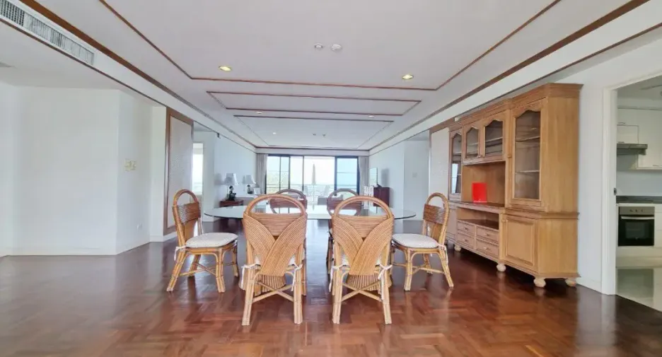 For sale 3 ベッドルーム condo in Bang Lamung, Chonburi
