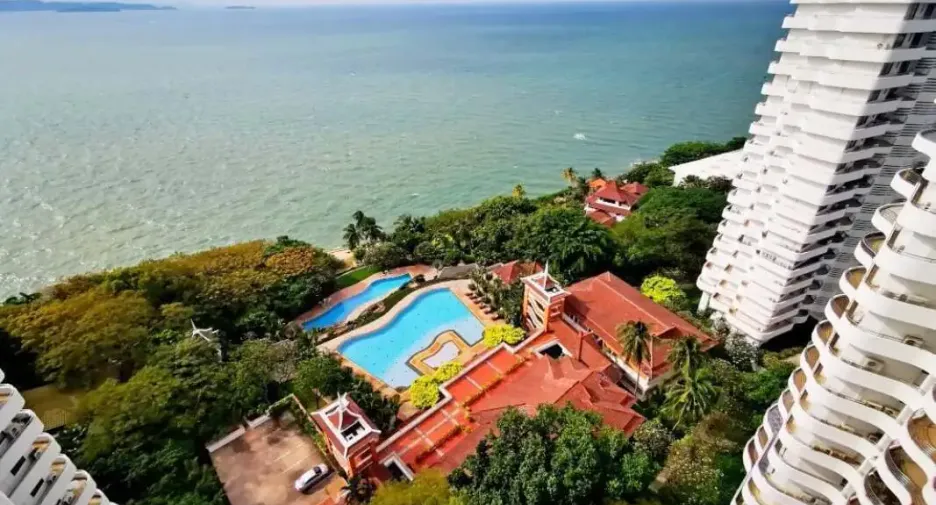 For sale 3 ベッドルーム condo in Bang Lamung, Chonburi