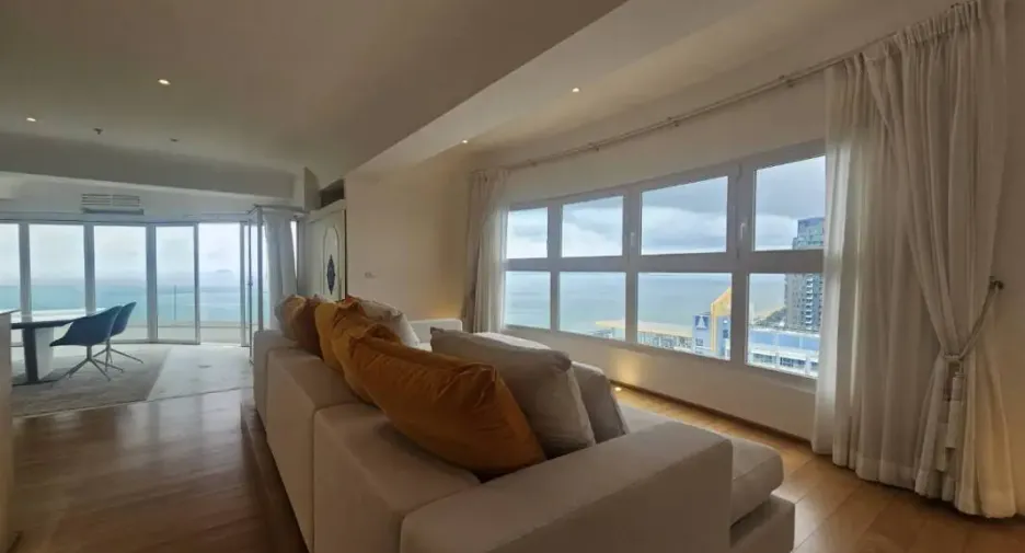 À vendre 2 chambres condo à Jomtien, Pattaya