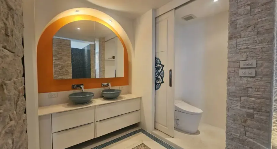 À vendre 2 chambres condo à Jomtien, Pattaya
