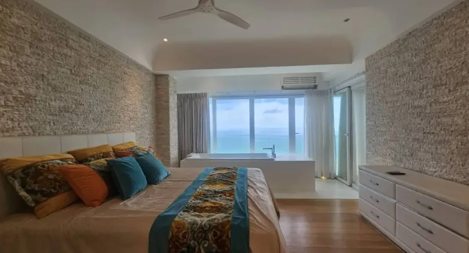 À vendre 2 chambres condo à Jomtien, Pattaya