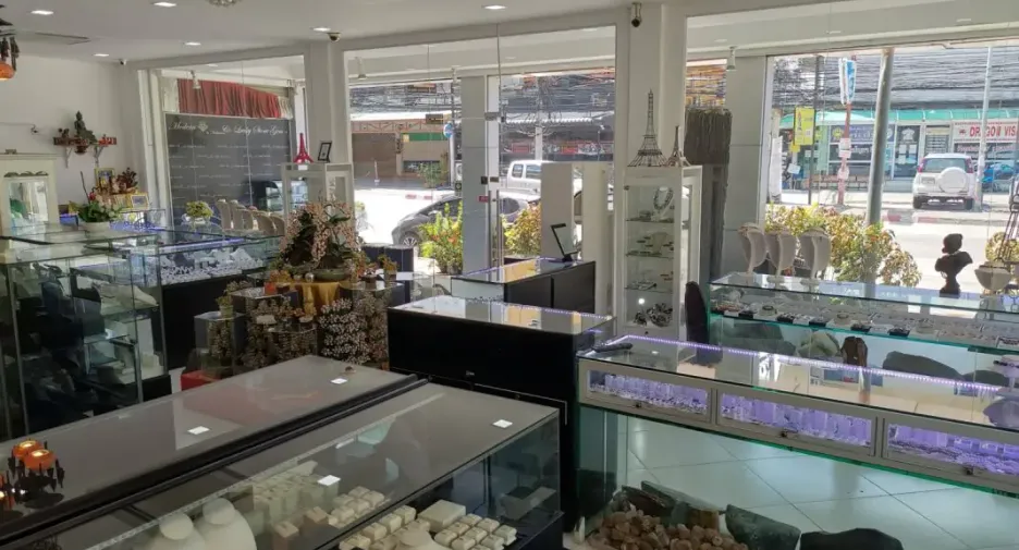 For sale retail Space in Bang Lamung, Chonburi