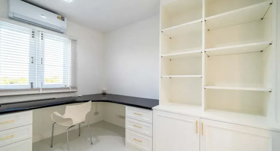 ขาย 6 ห้องนอน บ้านเดี่ยว ใน ห้วยใหญ่, พัทยา