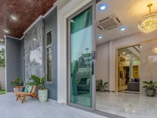 For sale 5 bedrooms house in Bang Lamung, Chonburi