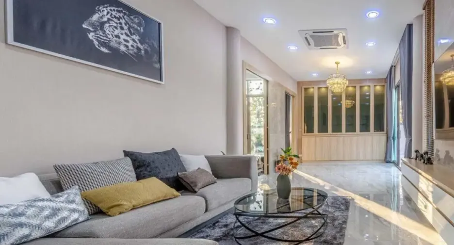 For sale 5 ベッドルーム house in Bang Lamung, Chonburi