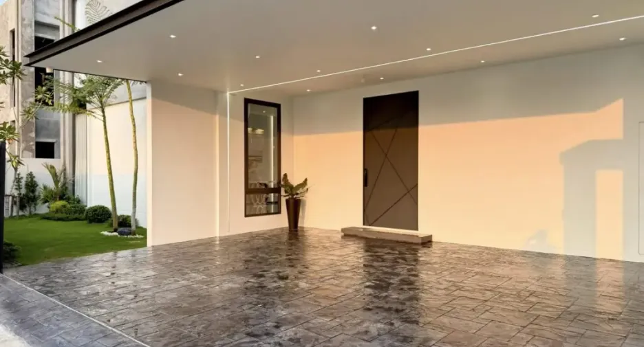 For sale 5 ベッドルーム house in Bang Lamung, Chonburi