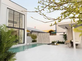 For sale 5 bedrooms house in Bang Lamung, Chonburi