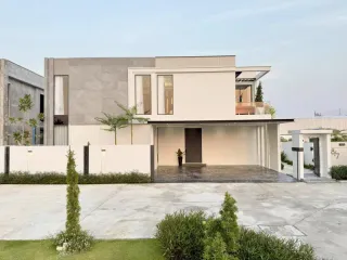 For sale 5 bedrooms house in Bang Lamung, Chonburi