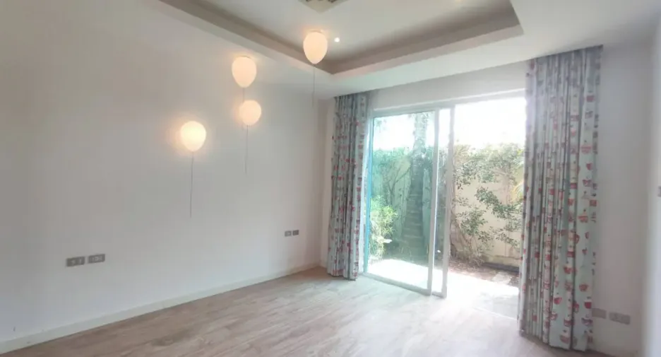 For rent and for sale 3 bedrooms house in Bang Lamung, Chonburi