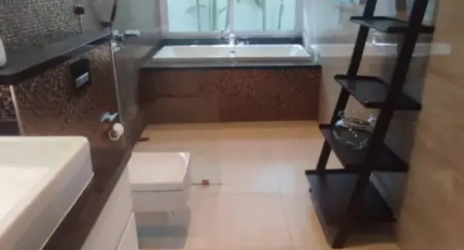 For rent and for sale 3 bedrooms house in Bang Lamung, Chonburi